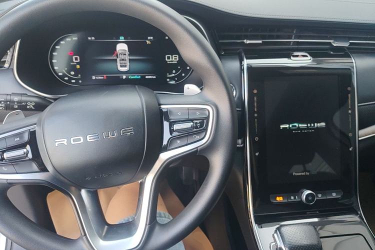 Used Roewe RX5 MAX 2019 300TGI Automatic 4G Connect Luxury Edition Center Console