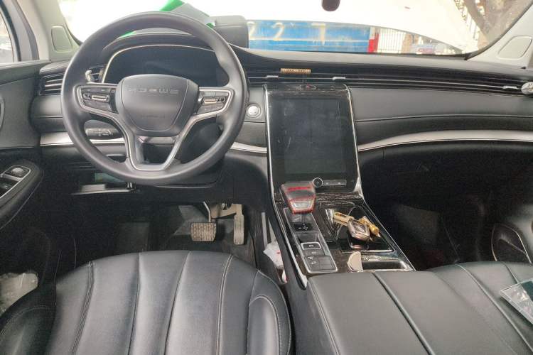 Used Roewe RX5 MAX 2019 300TGI Automatic 4G Connect Luxury Edition Center Console