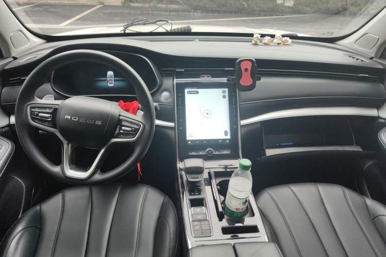 Used Roewe RX5 MAX 2019 300TGI Automatic 4G Connect Luxury Edition Center Console