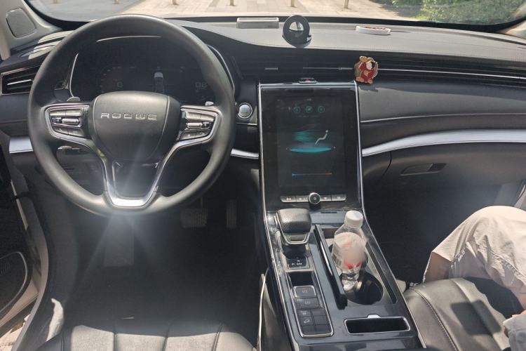 Used Roewe RX5 MAX 2019 300TGI Automatic 4G Connect Luxury Edition Center Console