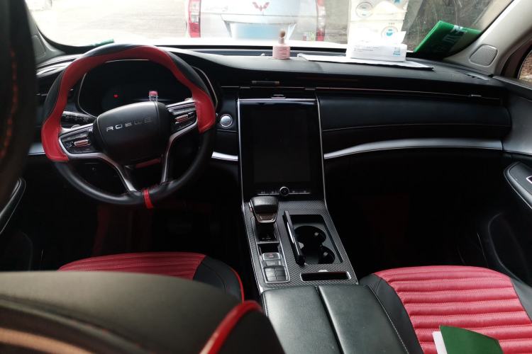 Used Roewe RX5 MAX 2019 300TGI Automatic 4G Connect Luxury Edition Center Console