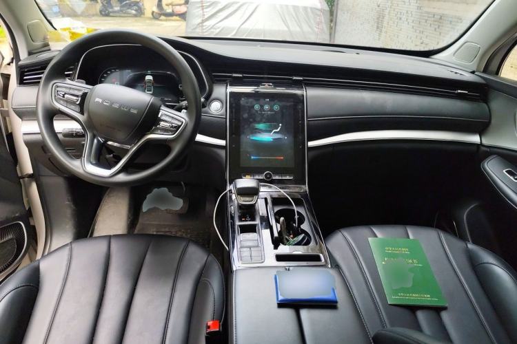 Used Roewe RX5 MAX 2019 300TGI Automatic 4G Connect Luxury Edition Center Console
