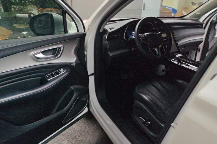 Used Roewe RX5 MAX 2019 300TGI Automatic 4G Connect Luxury Edition Driver Seat