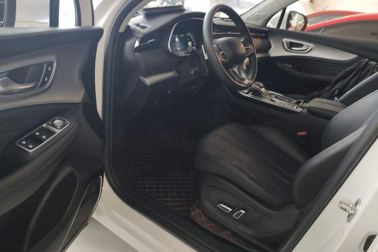 Used Roewe RX5 MAX 2019 300TGI Automatic 4G Connect Luxury Edition Driver Seat