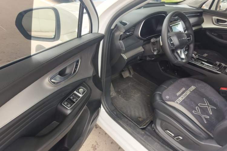 Used Roewe RX5 MAX 2019 300TGI Automatic 4G Connect Luxury Edition Driver Seat