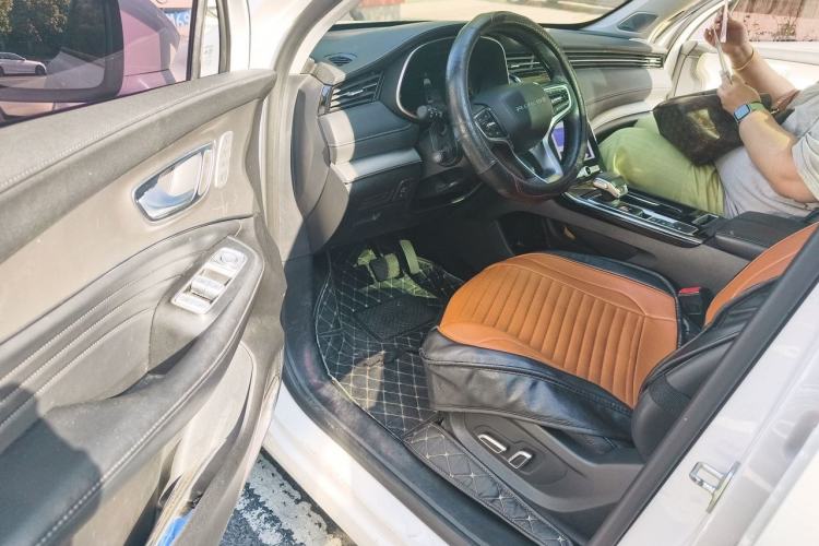 Used Roewe RX5 MAX 2019 300TGI Automatic Smart Cabin Luxury Edition Driver Seat