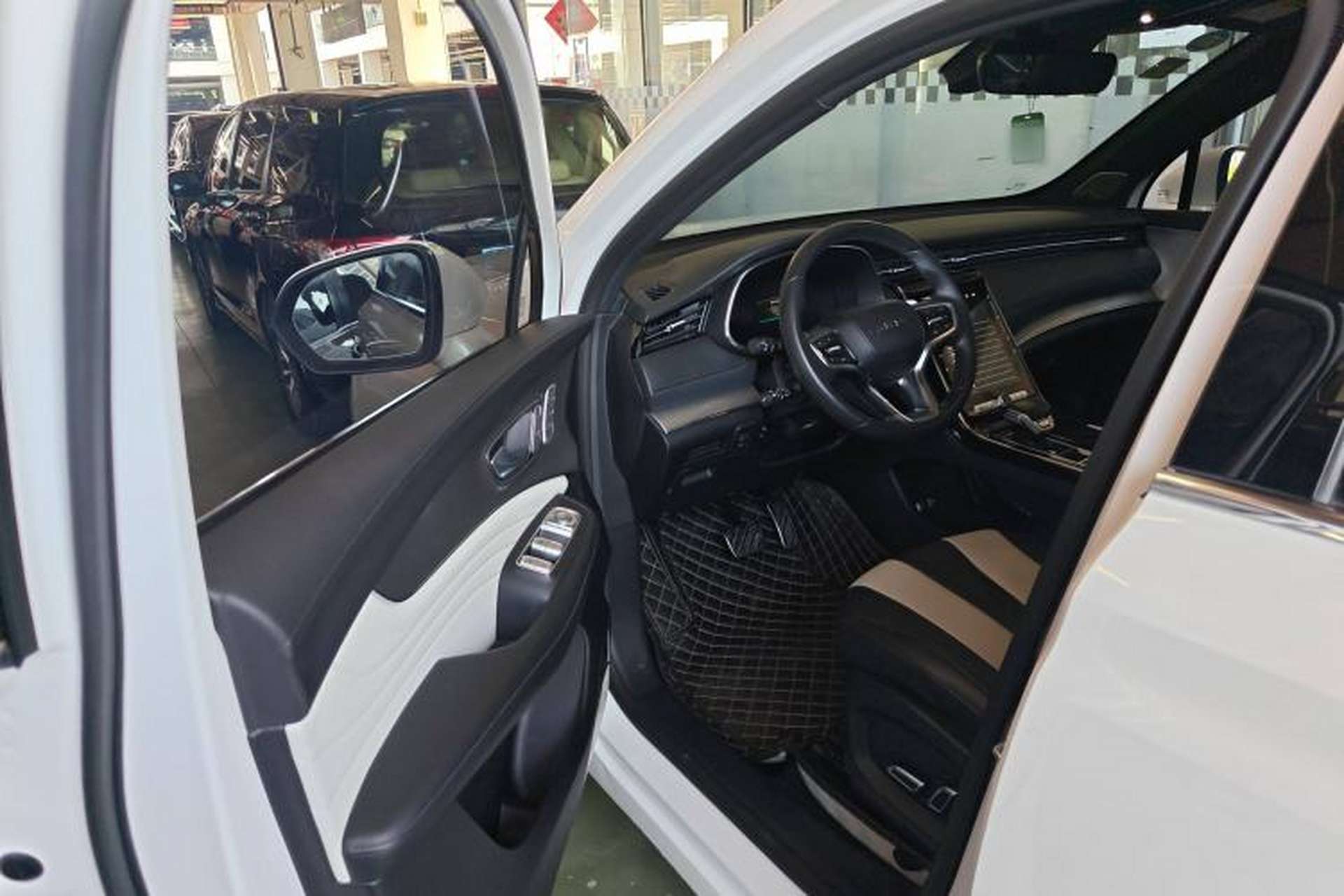 Used Roewe RX5 MAX 2019 400TGI Automatic All-Wheel Drive Smart Cabin Supreme Edition Driver Seat