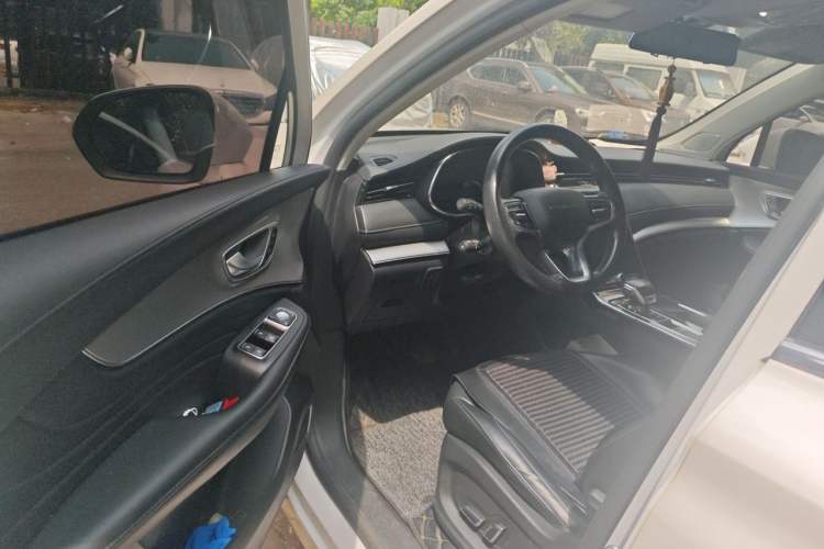 Used Roewe RX5 MAX 2019 300TGI Automatic 4G Connect Luxury Edition Driver Seat