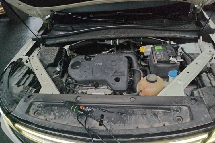 Used Roewe RX5 MAX 2019 300TGI Automatic 4G Connect Luxury Edition Engine Bay