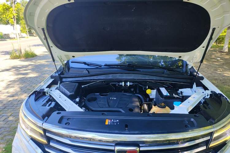 Used Roewe RX5 MAX 2019 300TGI Automatic Intelligent Driving Health Cabin Edition Engine Bay