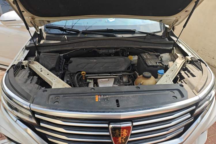 Used Roewe RX5 MAX 2019 400TGI Automatic Smart Cabin Luxury Edition Engine Bay