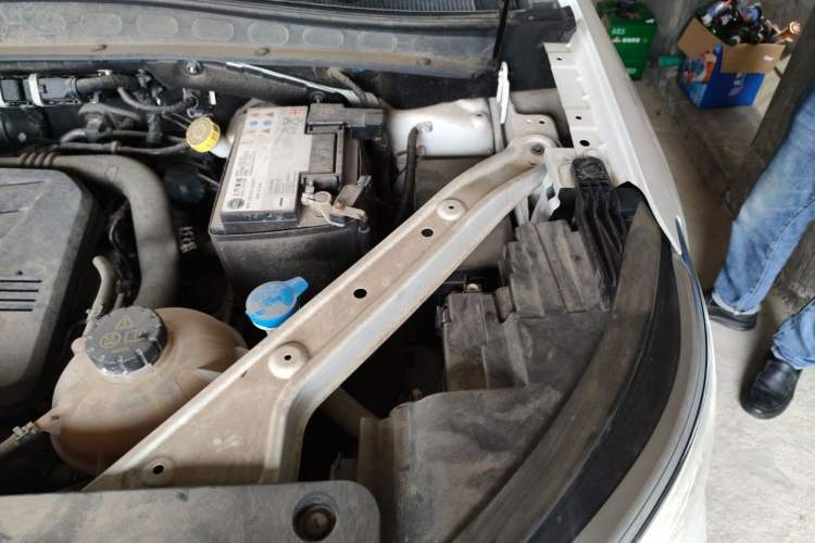 Used Roewe RX5 MAX 2019 300TGI Automatic Intelligent Driving Health Cabin Edition Engine Bay Left