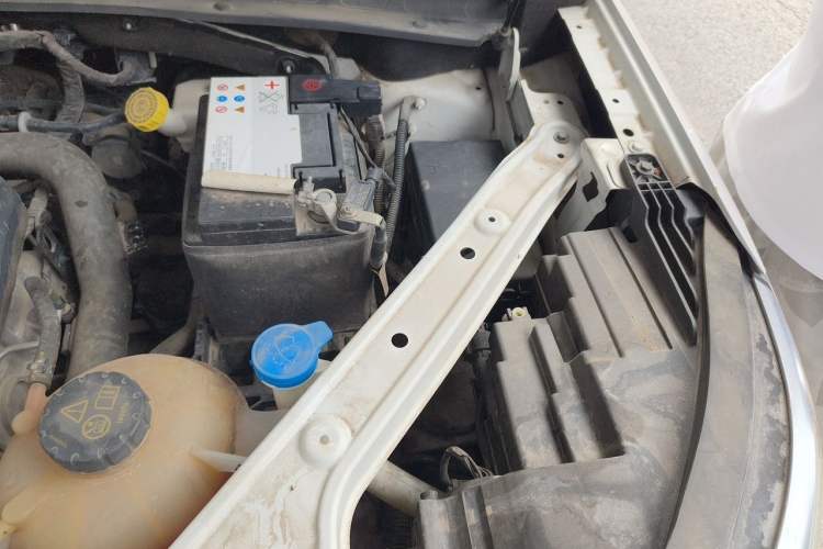 Used Roewe RX5 MAX 2019 300TGI Automatic 4G Connect Luxury Edition Engine Bay Left