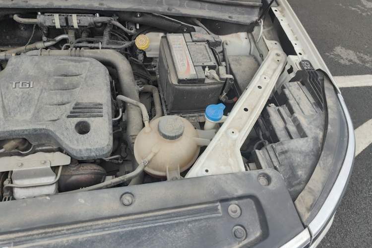 Used Roewe RX5 MAX 2019 300TGI Automatic 4G Connect Luxury Edition Engine Bay Left