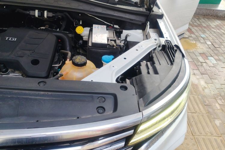 Used Roewe RX5 MAX 2019 300TGI Automatic Smart Cabin Luxury Edition Engine Bay Left