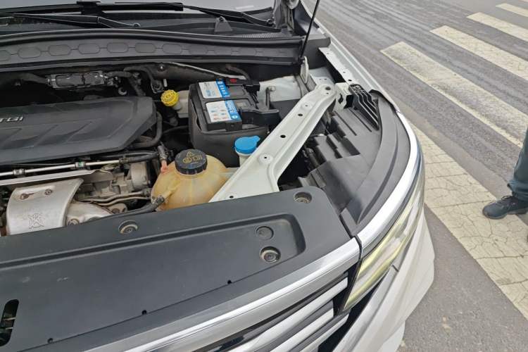 Used Roewe RX5 MAX 2019 400TGI Automatic All-Wheel Drive Smart Cabin Supreme Edition Engine Bay Left