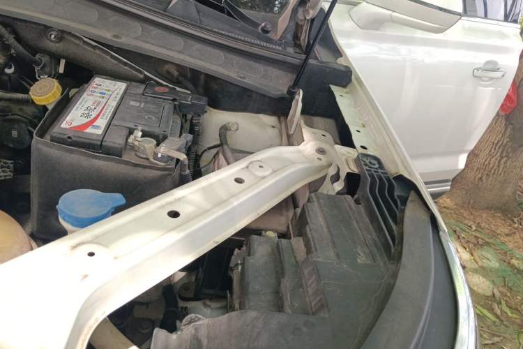Used Roewe RX5 MAX 2019 300TGI Automatic 4G Connect Luxury Edition Engine Bay Left