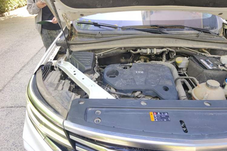 Used Roewe RX5 MAX 2019 300TGI Automatic 4G Connect Luxury Edition Engine Bay Right