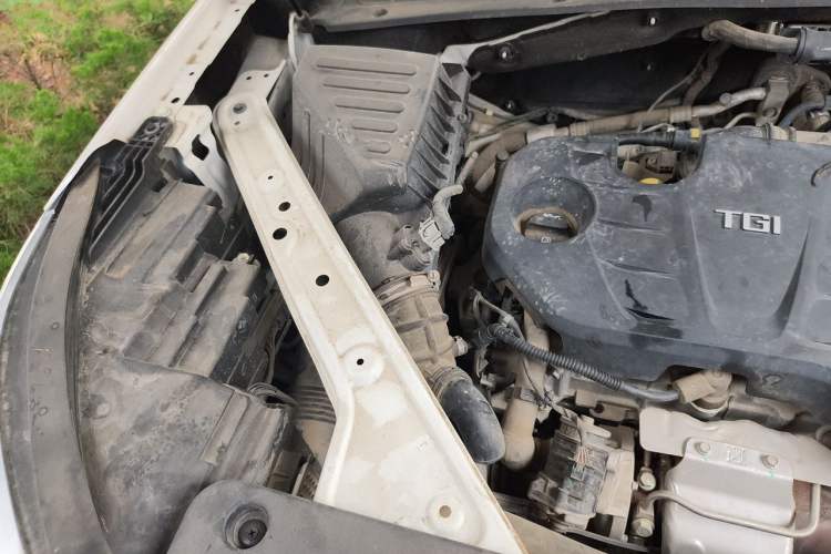 Used Roewe RX5 MAX 2019 300TGI Automatic 4G Connect Luxury Edition Engine Bay Right