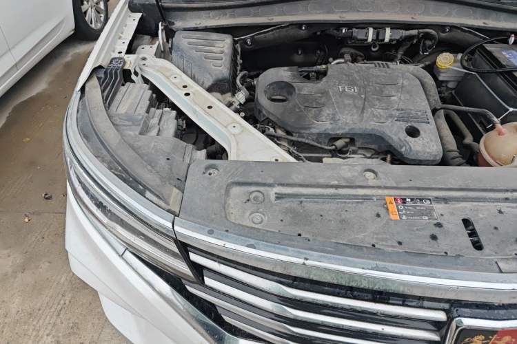 Used Roewe RX5 MAX 2019 300TGI Automatic Smart Cabin Flagship Edition Engine Bay Right