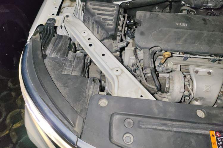 Used Roewe RX5 MAX 2019 400TGI Automatic Smart Cabin Flagship Edition Engine Bay Right