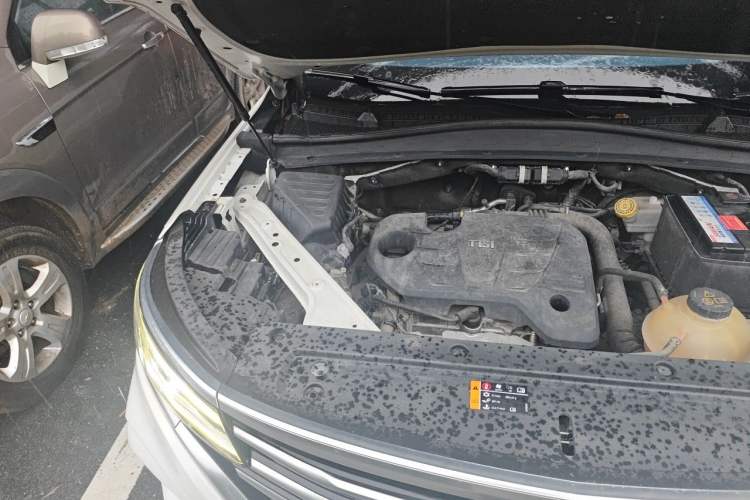 Used Roewe RX5 MAX 2019 300TGI Automatic Smart Cabin Flagship Edition Engine Bay Right