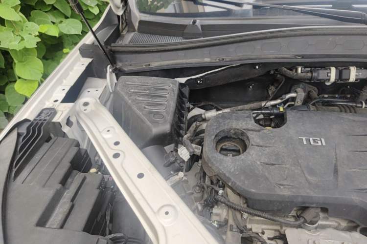 Used Roewe RX5 MAX 2019 300TGI Automatic Smart Cabin Flagship Edition Engine Bay Right