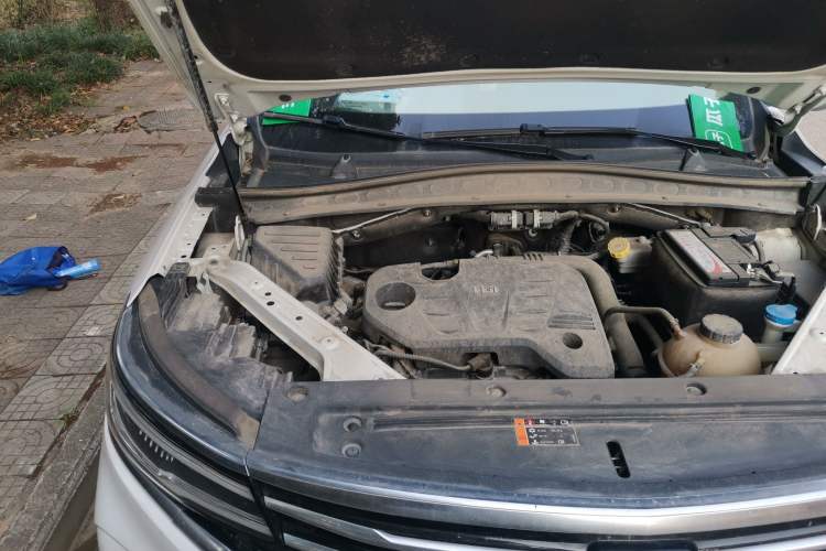 Used Roewe RX5 MAX 2019 300TGI Automatic 4G Connect Luxury Edition Engine Bay Right