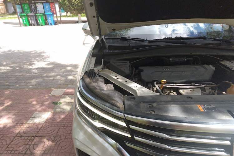 Used Roewe RX5 MAX 2019 400TGI Automatic 4G Connect Luxury Edition Engine Bay Right