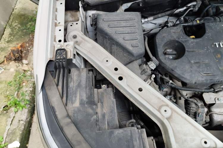 Used Roewe RX5 MAX 2019 300TGI Automatic 4G Connect Luxury Edition Engine Bay Right