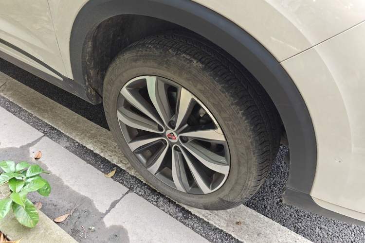 Used Roewe RX5 MAX 2019 300TGI Automatic 4G Connect Luxury Edition Exterior 1