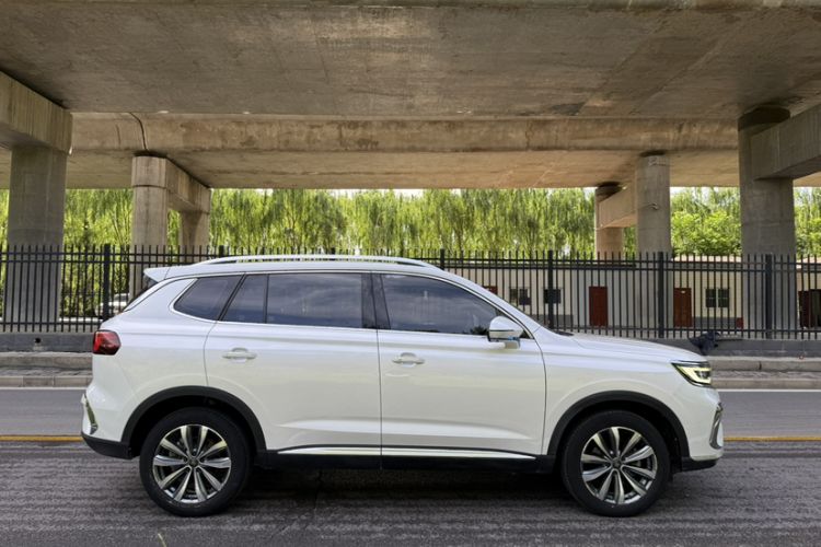 Used Roewe RX5 MAX 2019 400TGI Automatic Smart Cabin Flagship Edition Exterior 3