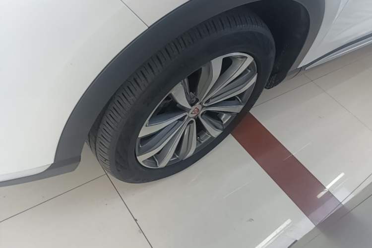 Used Roewe RX5 MAX 2019 400TGI Automatic Smart Cabin Flagship Edition Exterior 4