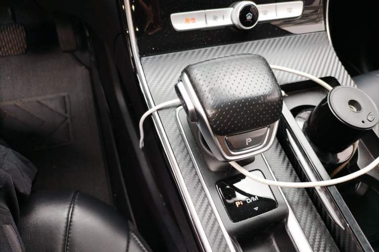Used Roewe RX5 MAX 2019 300TGI Automatic Smart Cabin Luxury Edition Gear Lever