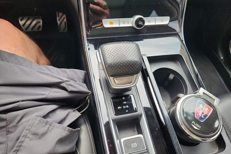 Used Roewe RX5 MAX 2019 400TGI Automatic Smart Cabin Flagship Edition Gear Lever