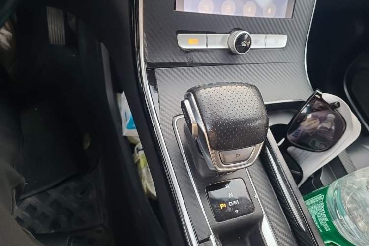 Used Roewe RX5 MAX 2019 300TGI Automatic Smart Cabin Luxury Edition Gear Lever