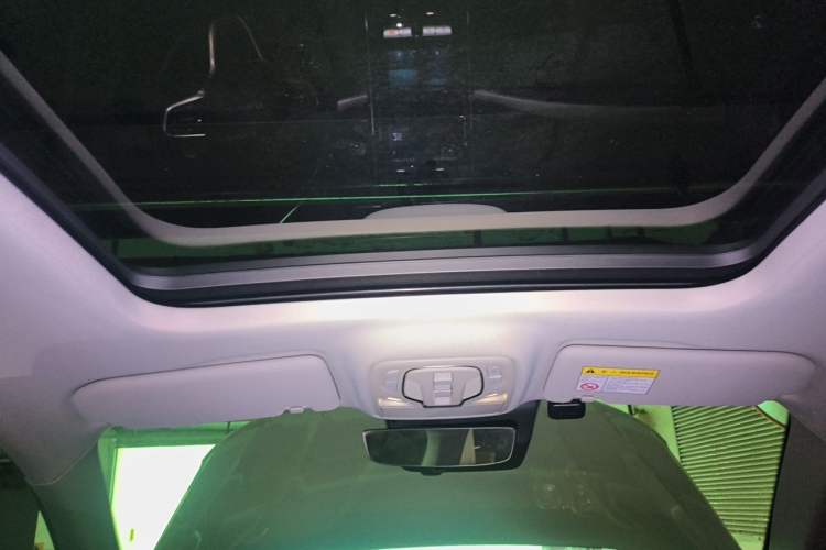 Used Roewe RX5 MAX 2019 400TGI Automatic Smart Cabin Flagship Edition Headliner