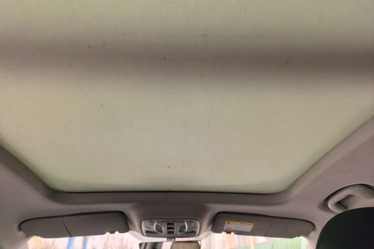Used Roewe RX5 MAX 2019 300TGI Automatic 4G Connect Luxury Edition Headliner