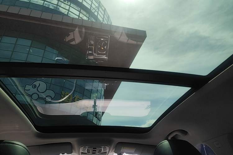 Used Roewe RX5 MAX 2019 300TGI Automatic 4G Connect Luxury Edition Headliner
