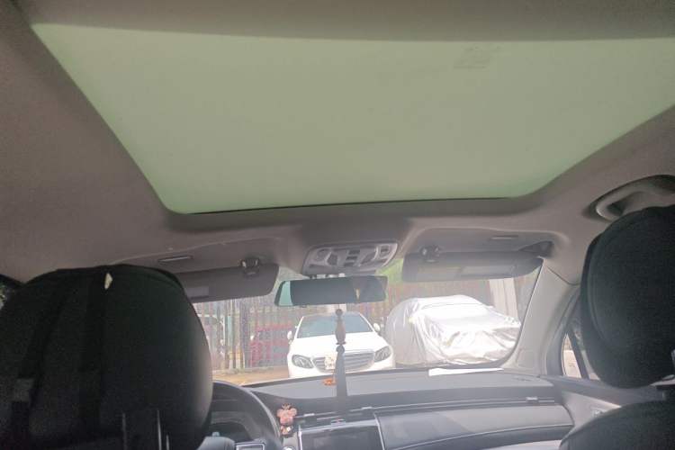 Used Roewe RX5 MAX 2019 300TGI Automatic 4G Connect Luxury Edition Headliner