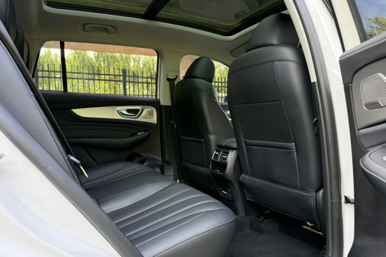 Used Roewe RX5 MAX 2019 400TGI Automatic Smart Cabin Flagship Edition Interior 1