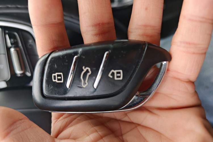 Used Roewe RX5 MAX 2019 300TGI Automatic 4G Connect Luxury Edition Interior 1