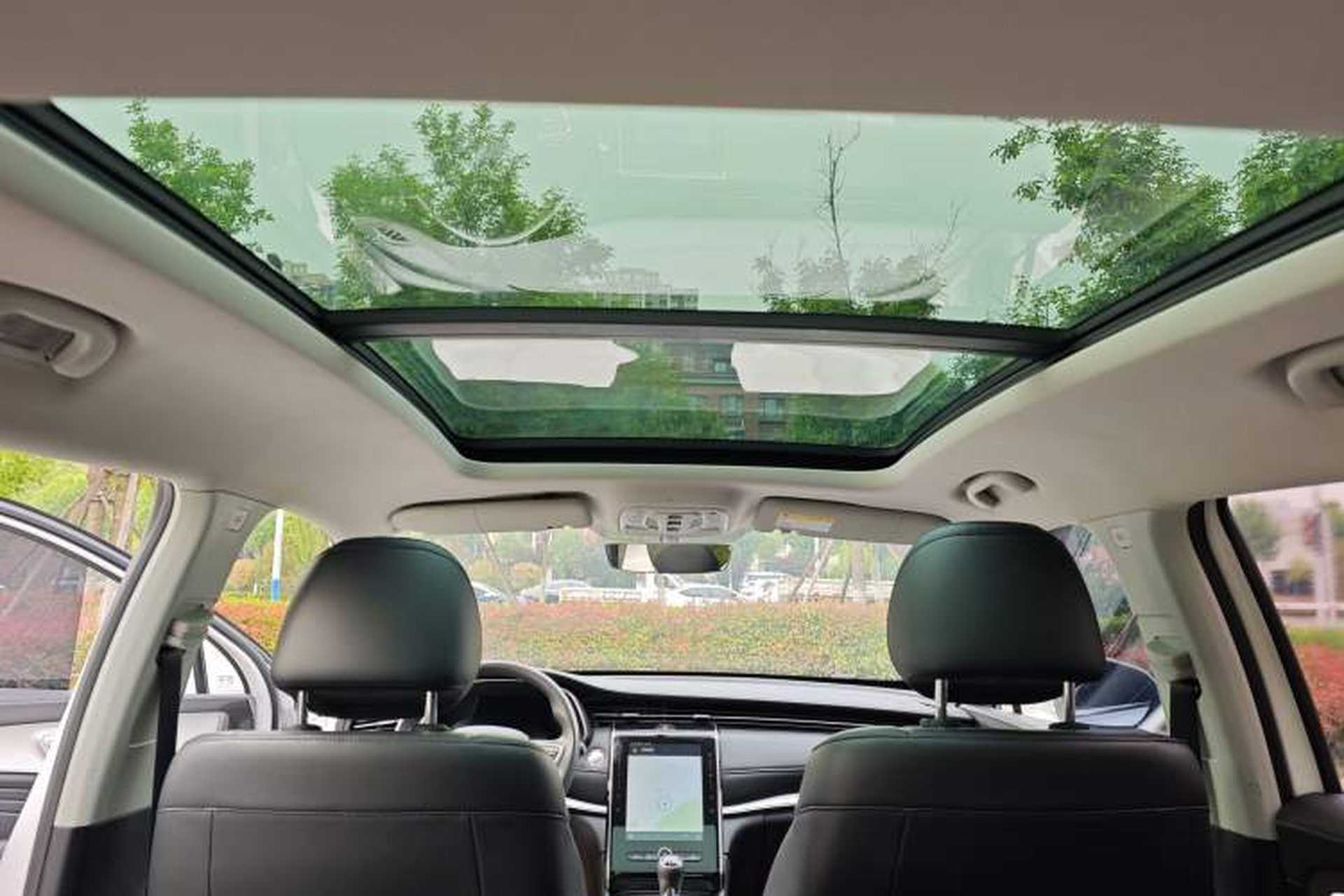 Used Roewe RX5 MAX 2019 300TGI Manual 4G Connect Luxury Edition Interior 10