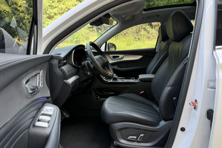 Used Roewe RX5 MAX 2019 400TGI Automatic Smart Cabin Flagship Edition Interior 12