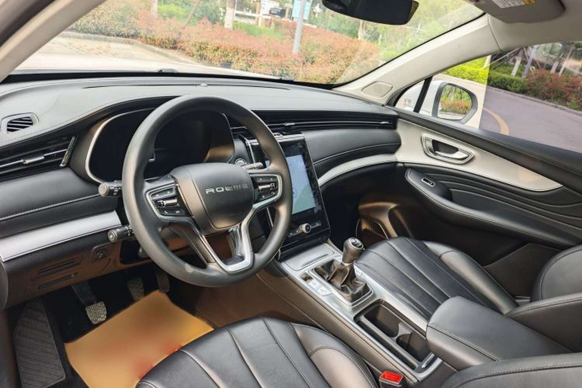 Used Roewe RX5 MAX 2019 300TGI Manual 4G Connect Luxury Edition Interior 12