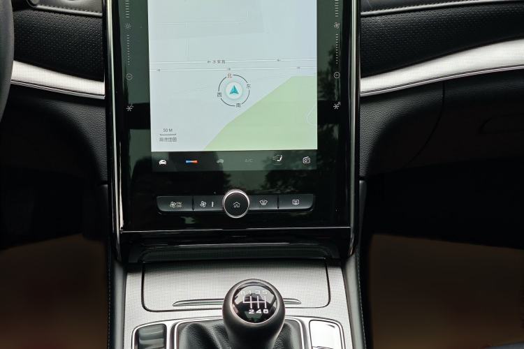 Used Roewe RX5 MAX 2019 300TGI Manual 4G Connect Luxury Edition Interior 3