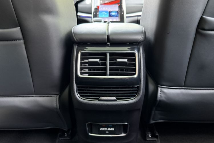 Used Roewe RX5 MAX 2019 400TGI Automatic Smart Cabin Flagship Edition Interior 4
