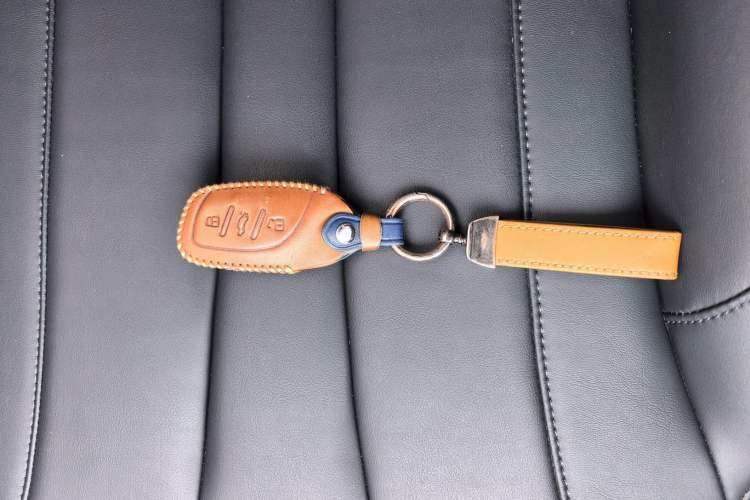 Used Roewe RX5 MAX 2019 300TGI Automatic 4G Connect Luxury Edition Interior 4