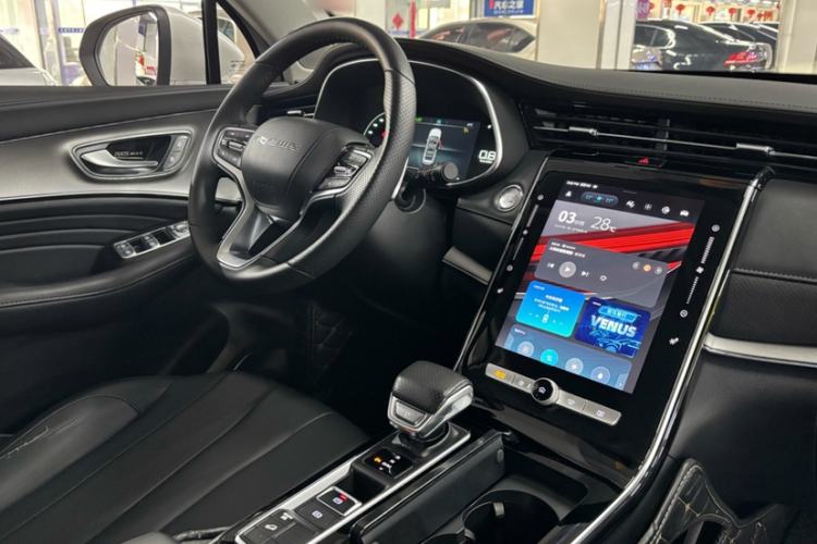 Used Roewe RX5 MAX 2019 300TGI Automatic Smart Cabin Luxury Edition Interior 6