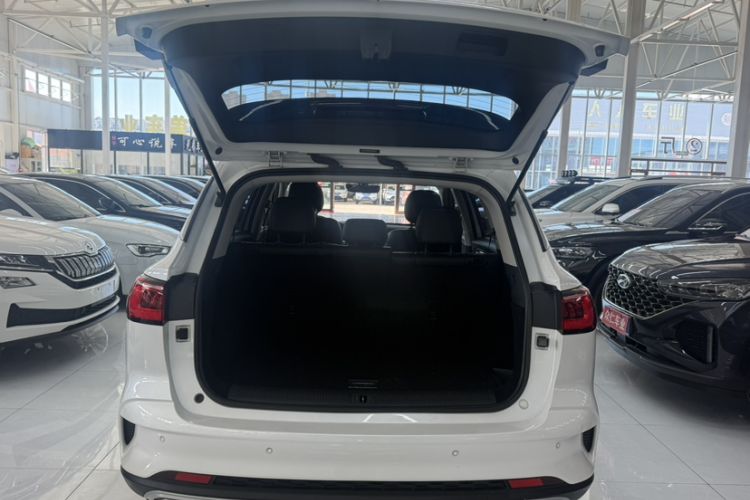 Used Roewe RX5 MAX 2019 400TGI Automatic 4G Connect Luxury Edition Interior 7